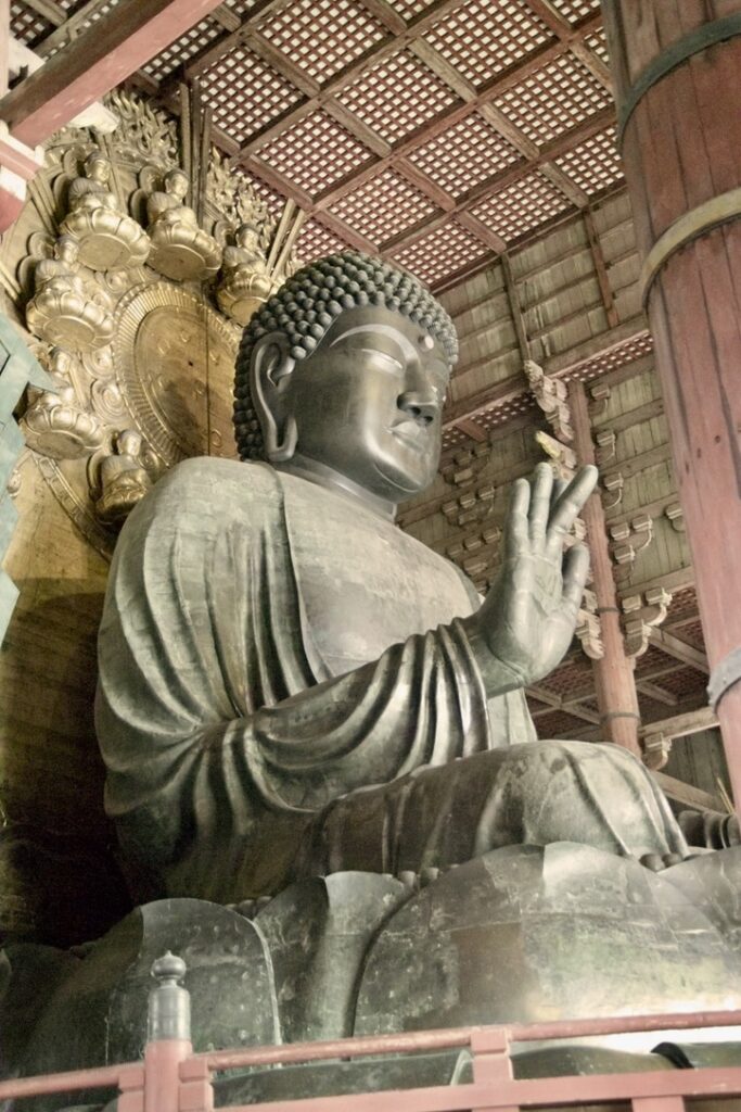 Photo of statue of Mahavirocana Buddha in Todai-ji, Japan.