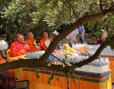 Photo of Ven. Bodagama Chandima and Sri Lankan Delegation at Bodhi Tree Blessing Ceremony, Holy Vajrasana Temple, Sanger, California.
