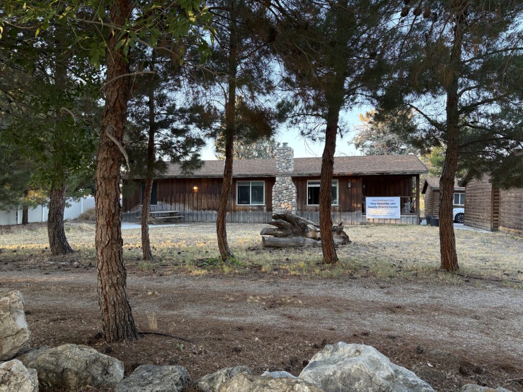 Photo of Temporary home of the Holy Heavenly Lake Xuanfa Dharma Center.