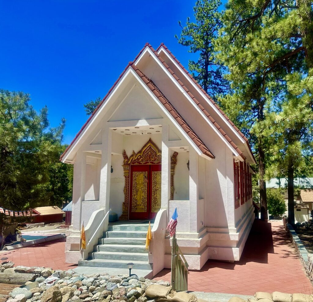 Photo of  Watt Dhammasujitto Buddhist Meditation Temple, a Thai complex in Fawnskin, California just north of Big Bear Lake. 
